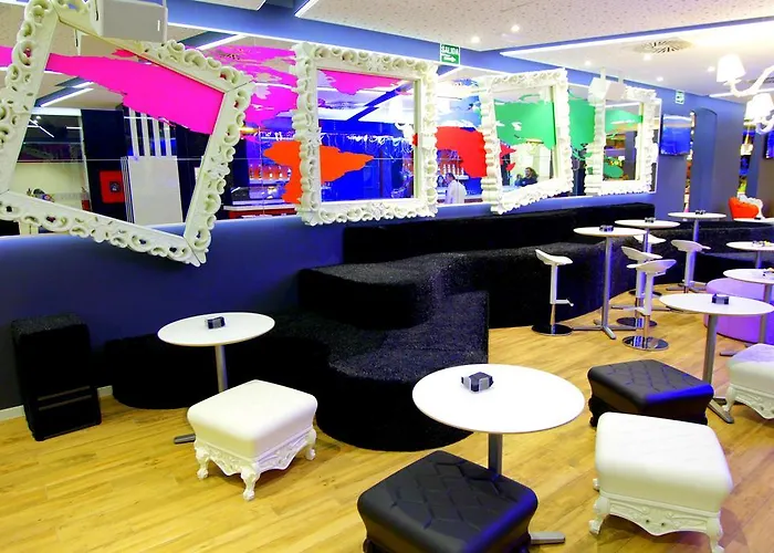 Urban Youth Vandrarhem *