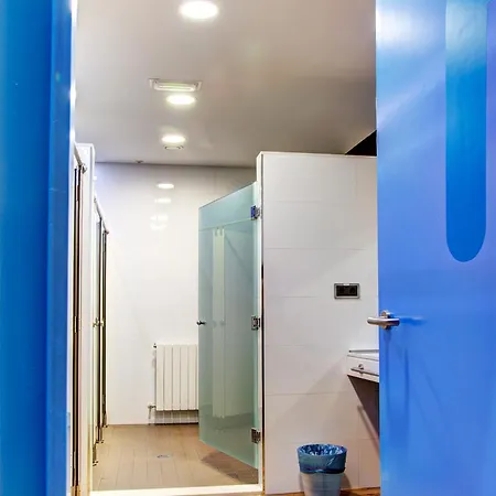 شباب أيربان يوث بيت شباب *