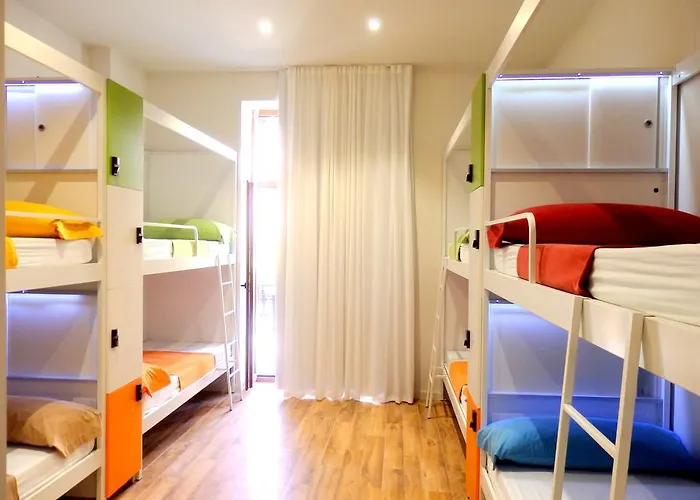 Albergue Urban Youth